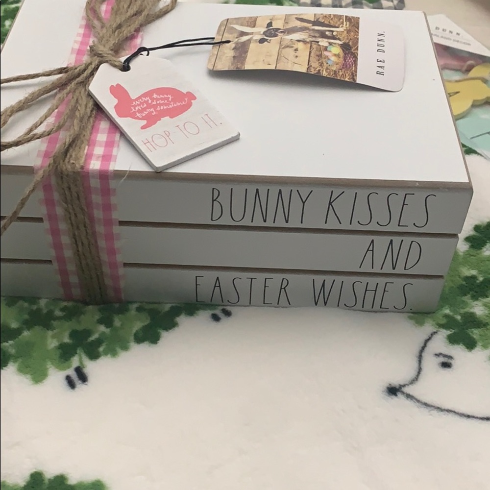 NWT Rae Dunn Easter Book Block